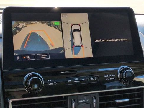 Used 2022 Nissan Armada SL image 23