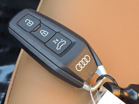 Certified 2025 Audi A5 2.0T Premium w/ Convenience Package image 41