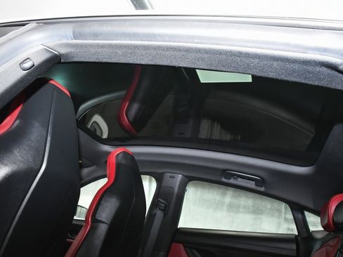 Used 2022 Porsche Taycan image 43