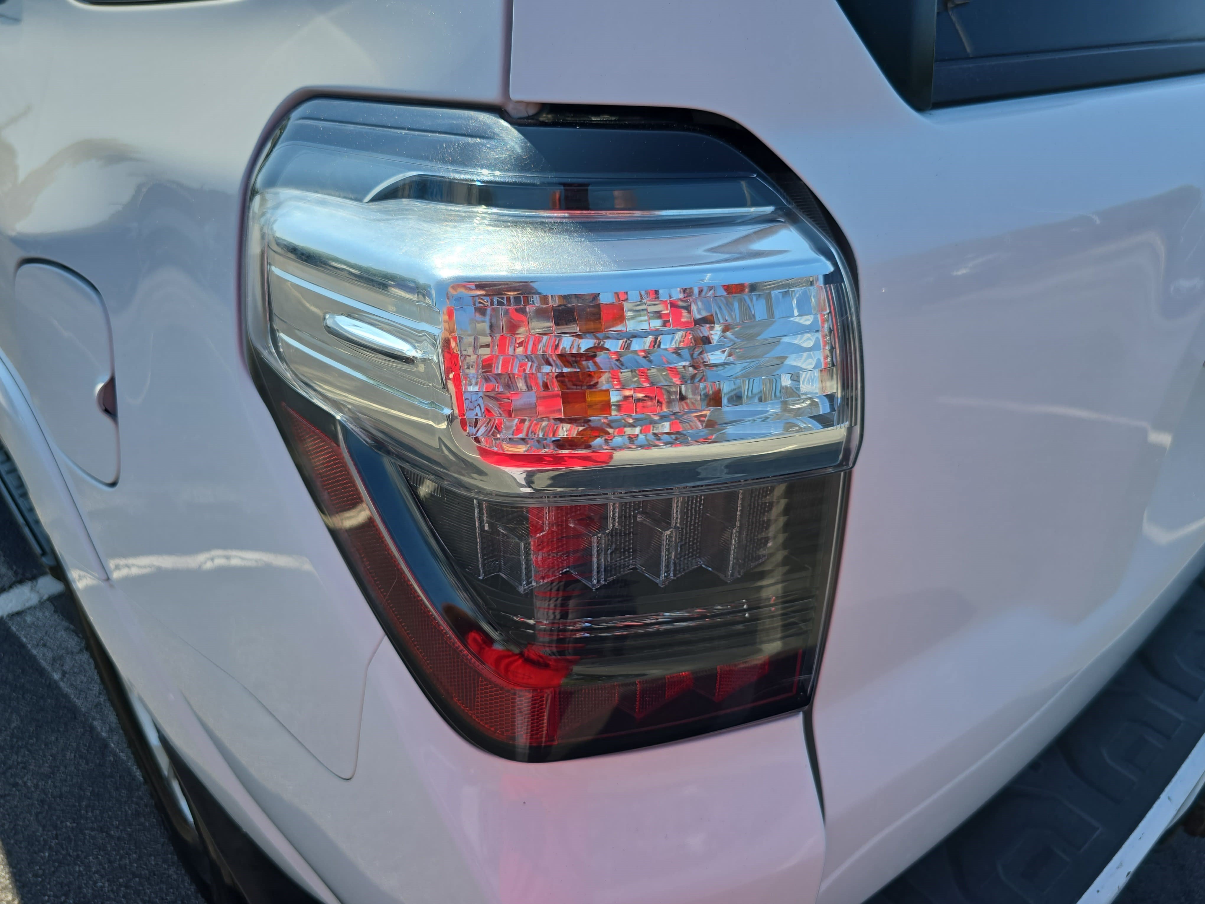 Used 2017 Toyota 4Runner SR5 AWD/4WD image 32