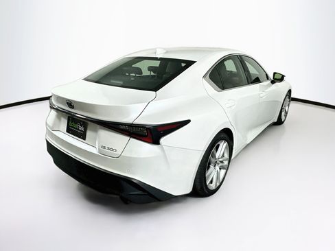 Used 2023 Lexus IS 300 w/ Comfort Package RWD image 9