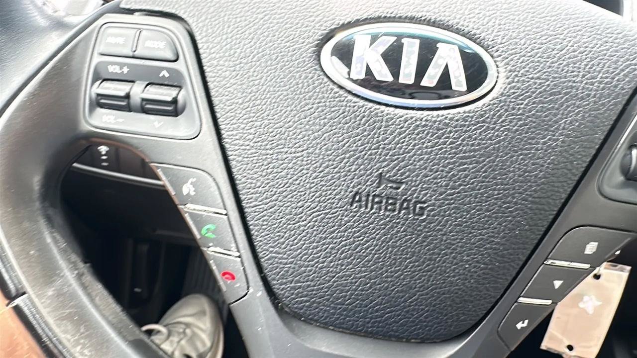 Used 2015 Kia Forte Koup EX FWD image 39
