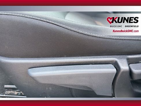 Used 2025 Nissan Sentra SV image 29