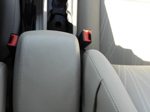 Used 2016 Ford Focus SE FWD image 39