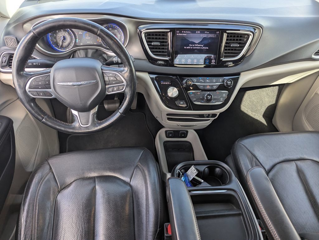 Used 2020 Chrysler Pacifica Touring-L w/ Advanced Safetytec Group FWD image 30