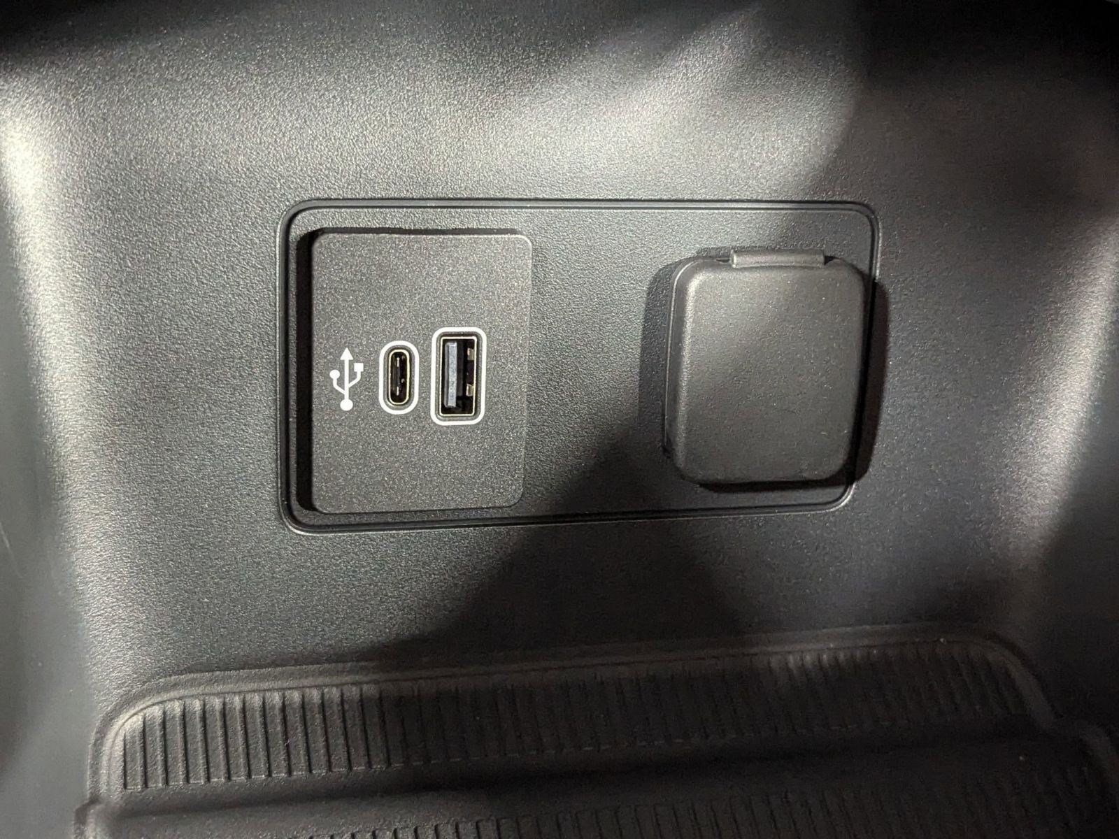 New 2026 Ford Explorer Active w/ Active Comfort Package AWD/4WD image 25