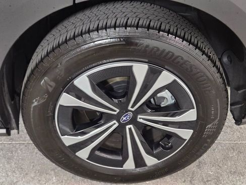 Certified 2025 Subaru Solterra AWD/4WD image 14