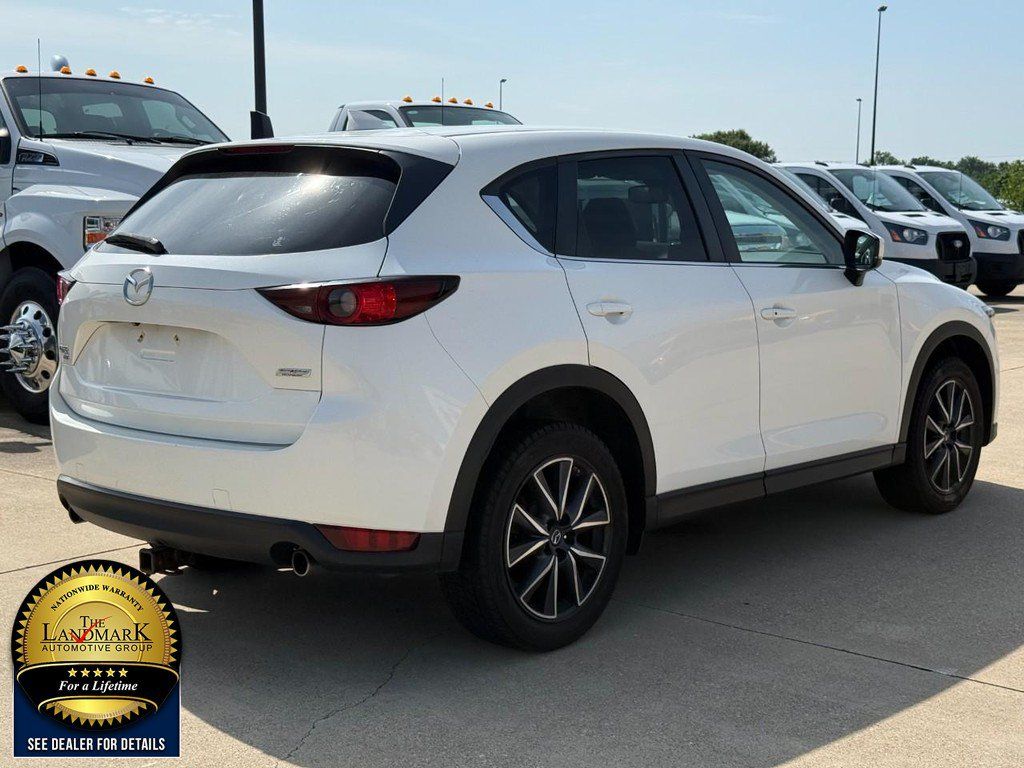 Used 2018 MAZDA CX-5 Touring w/ Preferred Equipment Package AWD/4WD image 5