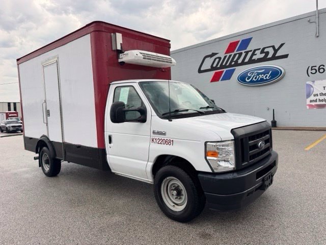 Used 2023 Ford E-350 and Econoline 350 Super Duty w/ Power Windows & Locks Group RWD image 4