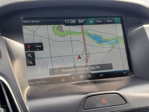 Used 2015 Ford Focus SE w/ Equipment Group 201A FWD image 15
