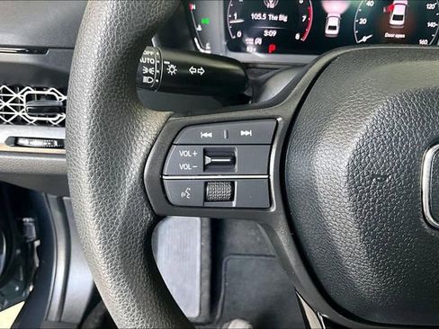 Used 2025 Honda Accord LX image 10