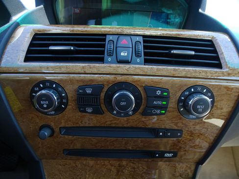 Used 2007 BMW 650i Convertible RWD image 22