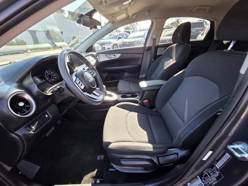 Used 2023 Kia Forte LXS image 10