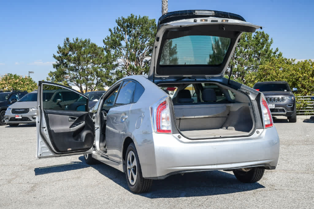 Used 2014 Toyota Prius Three FWD image 25