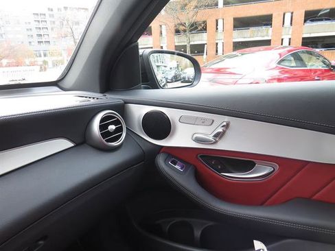 Used 2022 Mercedes-Benz GLC 300 4MATIC Coupe image 16