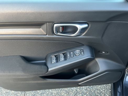 Used 2023 Honda Civic Sport image 14