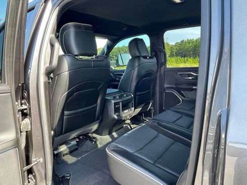 Used 2024 RAM 1500 Laramie AWD/4WD image 40