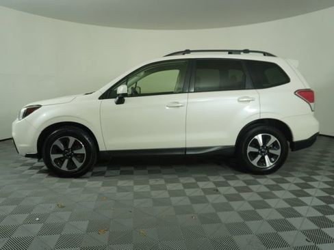 Used 2018 Subaru Forester 2.5i Premium AWD/4WD image 4