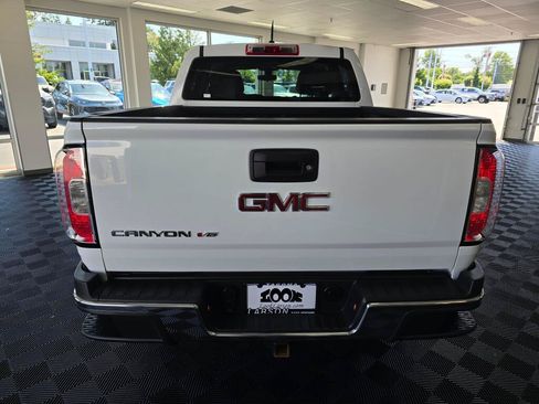 Used 2019 GMC Canyon 2WD Crew Cab w/ Convenience Package image 4