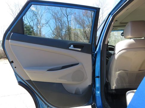 Used 2018 Hyundai Tucson Value AWD/4WD image 19