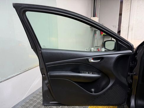 Used 2016 Dodge Dart SXT image 11