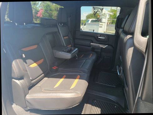 Used 2022 GMC Sierra 2500 AT4 w/ Gooseneck/5TH Wheel Package AWD/4WD image 27