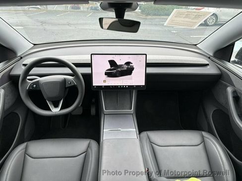 Used 2026 Tesla Model Y Long Range RWD image 17