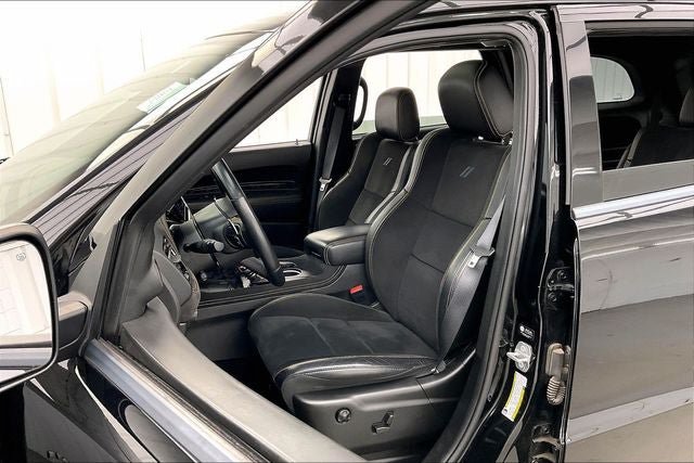Used 2023 Dodge Durango R/T w/ Hemi Orange Plus Package AWD/4WD image 8