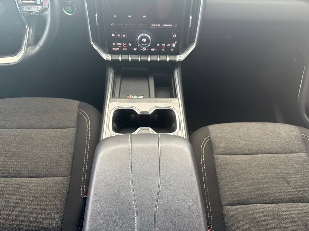 Used 2025 GMC Acadia Elevation FWD image 22