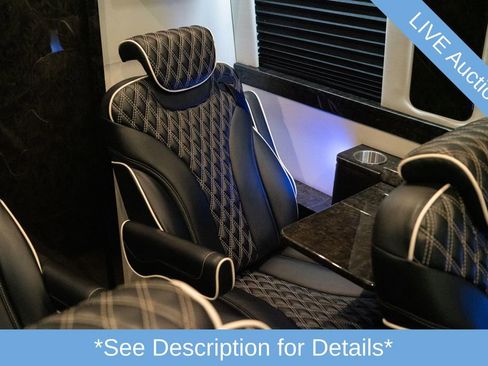 Used 2022 Mercedes-Benz Sprinter 2500 w/ Parking Package image 46