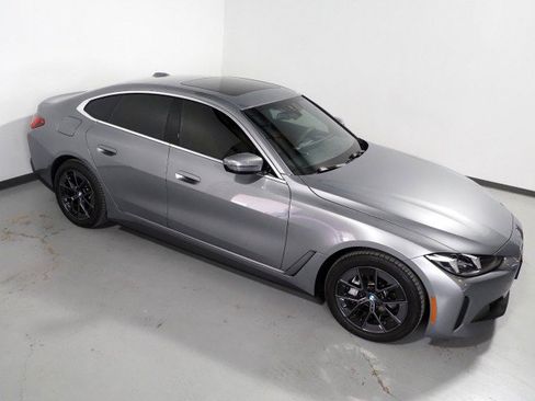 Used 2025 BMW i4 eDrive40 image 12
