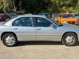 Used 1995 Chevrolet Lumina LS image 2