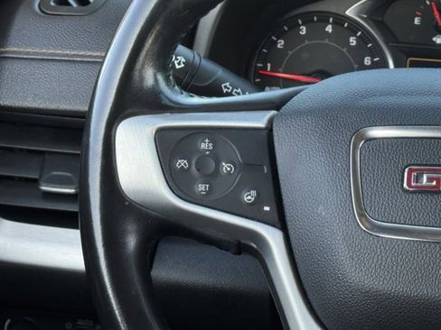 Used 2019 GMC Terrain SLT w/ Preferred Package image 14