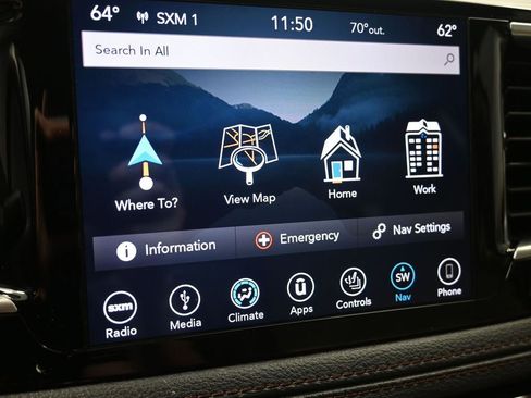 Used 2018 Chrysler Pacifica Limited image 20