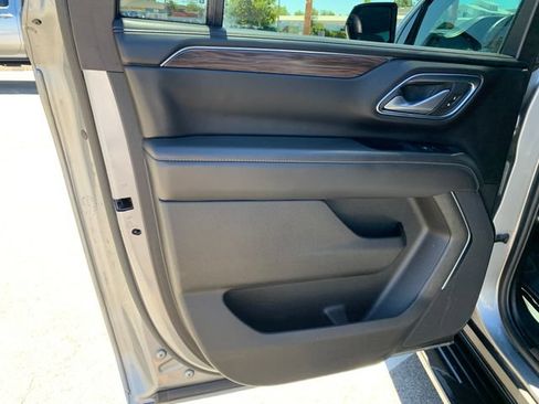 Used 2023 Chevrolet Suburban LS AWD/4WD image 24