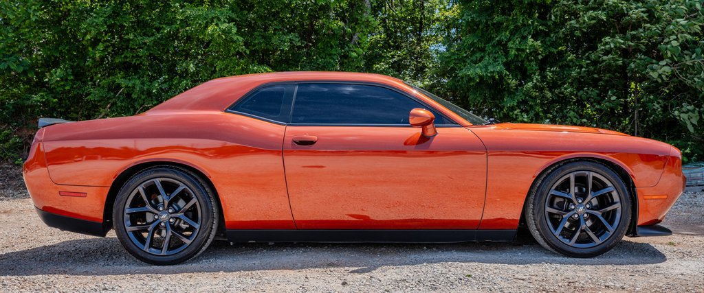 Used 2020 Dodge Challenger SXT w/ Blacktop Package RWD image 6