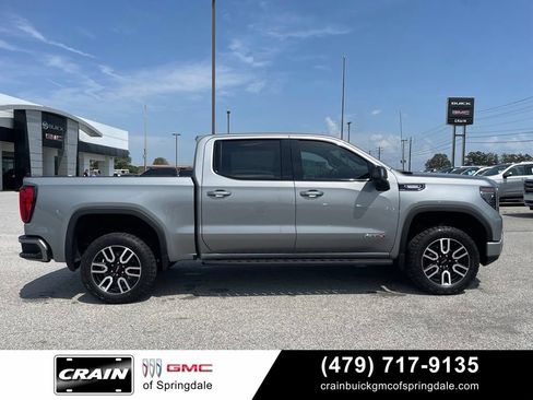 Used 2024 GMC Sierra 1500 AT4 w/ Technology Package AWD/4WD image 8