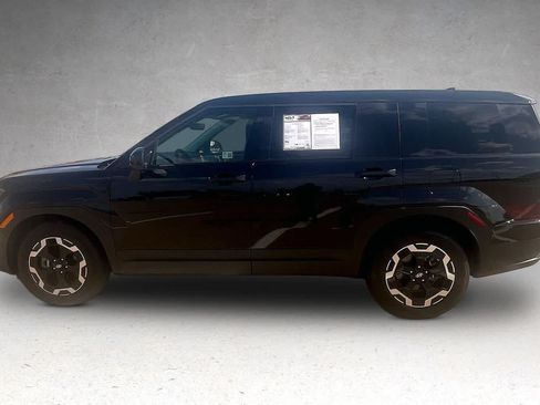 Used 2025 Hyundai Santa Fe SE FWD image 3