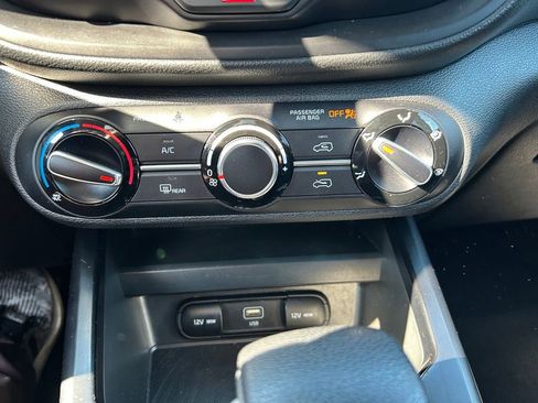 Certified 2023 Kia Soul LX image 14