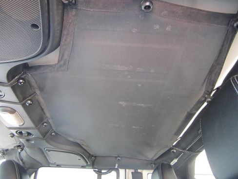 Used 2017 Jeep Wrangler Unlimited Rubicon AWD/4WD image 44