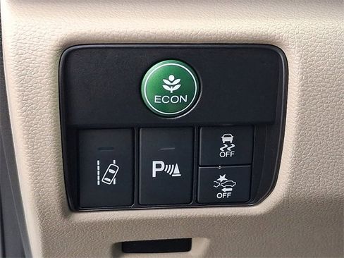 Used 2016 Honda Accord Touring image 25