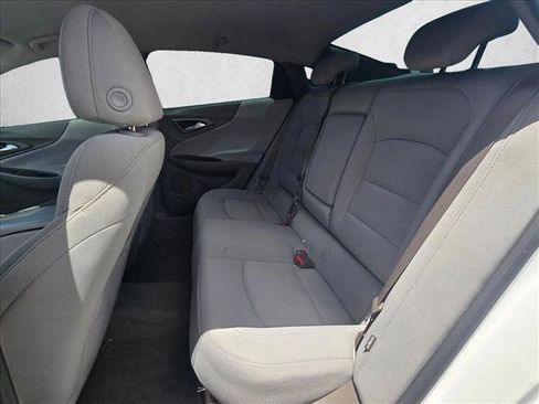 Used 2020 Chevrolet Malibu LT FWD image 14