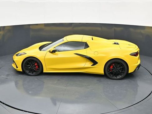 Used 2025 Chevrolet Corvette Stingray Convertible w/ 1LT image 29