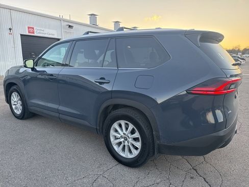 Used 2025 Toyota Grand Highlander AWD image 9