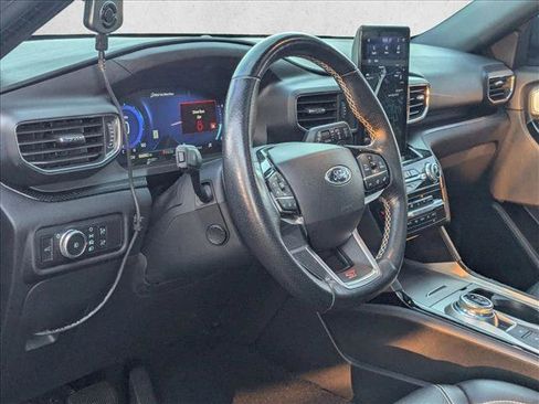 Used 2022 Ford Explorer ST w/ Equipment Group 401A image 2