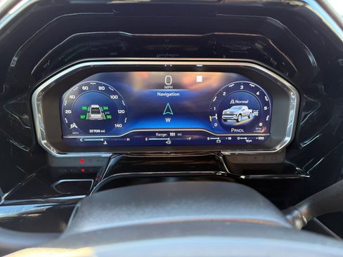 Used 2022 Chevrolet Silverado 1500 RST image 11