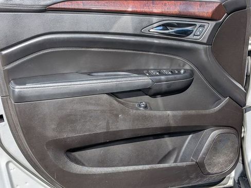 Used 2016 Cadillac SRX Luxury FWD image 15