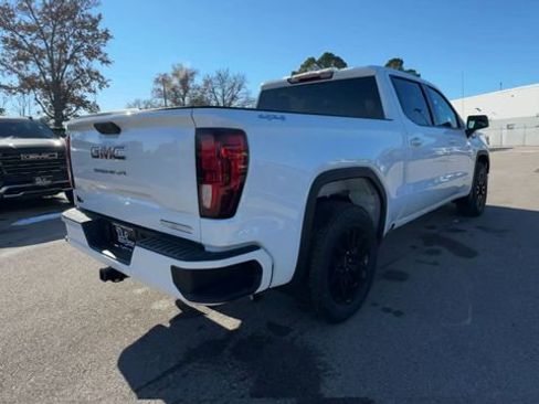 New 2026 GMC Sierra 1500 Elevation image 8