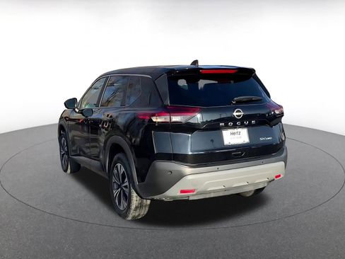 Used 2023 Nissan Rogue SV image 10