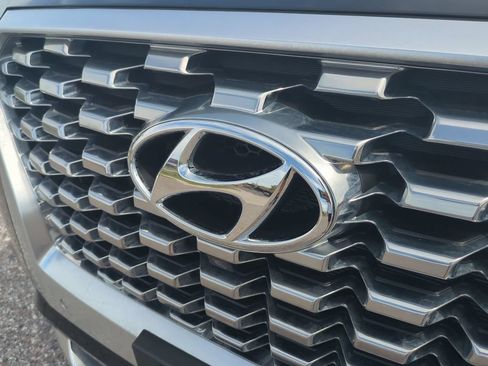 Used 2022 Hyundai Palisade Limited w/ Cargo Package FWD image 13